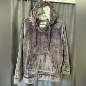 Women’s Makers Mark Cozy Plush Pullover Hoodie. Medium